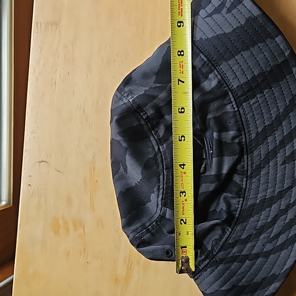 ADIDAS BUCKET HAT - Picture 7 of 10